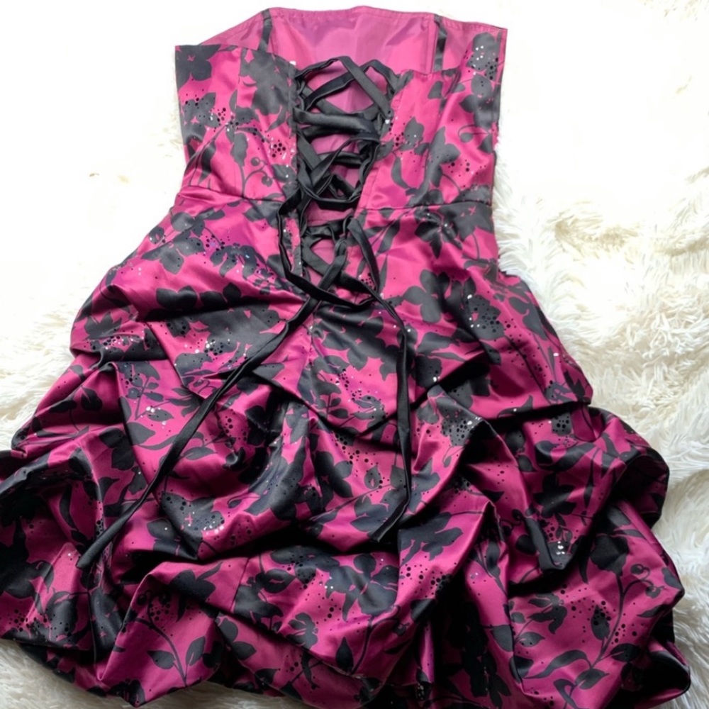 Morgan & co magenta and black dress for prom